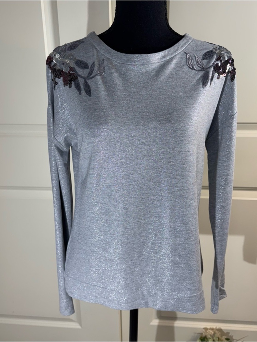 Tommy Bahama Metallic Silver Long-Sleeve Embellished Women's Top XS